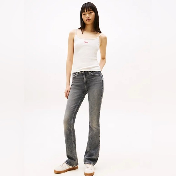 NWT Tommy Hilfiger mid rise distressed 5 pocket stretch bootcut denim jeans 31 - Picture 1 of 5